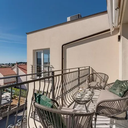 Deluxe Apartment Skyline - Fantastic Sea View Near The Beach Krk Town Exteriér fotografie